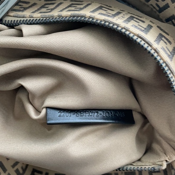 Fendi vintage monogram Zucchino pattern canvas tote bag. - Picture 13 of 15
